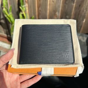 NWT MEN’S LOUIS VUITTON SLENDER WALLET EPI LEATHER